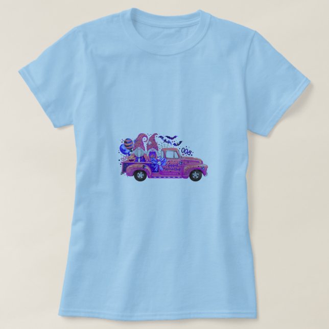 Camiseta Woman in Light Blue T-Shirt with Halloween Gnome T (Frente do Design)