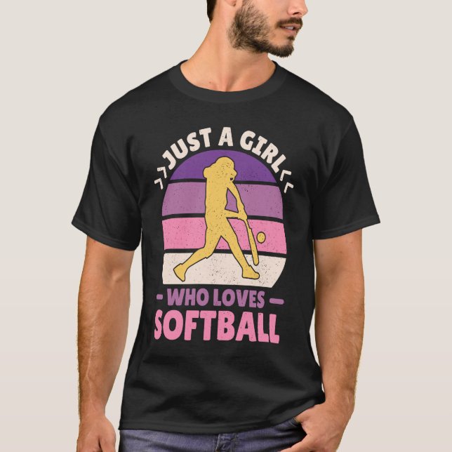 Camiseta Women Retro Softball Player Just A Girl Who Loves  (Frente)