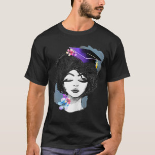 Camiseta Womens Black Queen with a Masters Degree Graduate