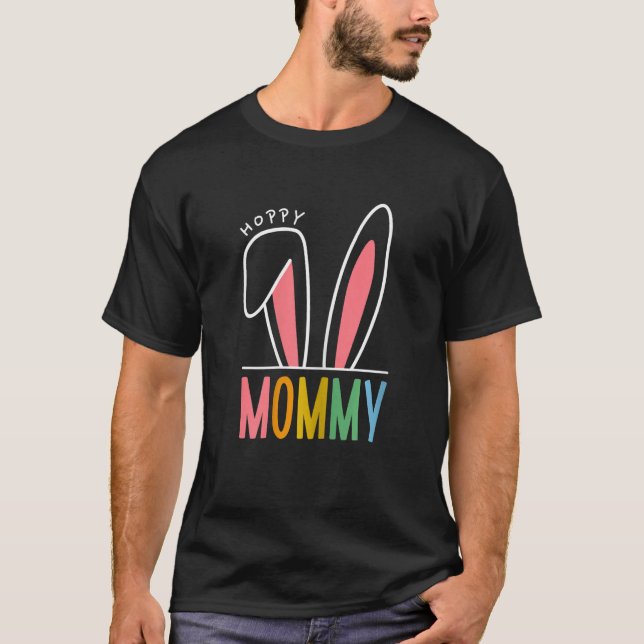 Camiseta Womens Happy Easter Day 2023 Hoppy Mommy Bunny Fun (Frente)