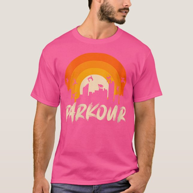 Camiseta Womens Jumping On Building Parkour (Frente)