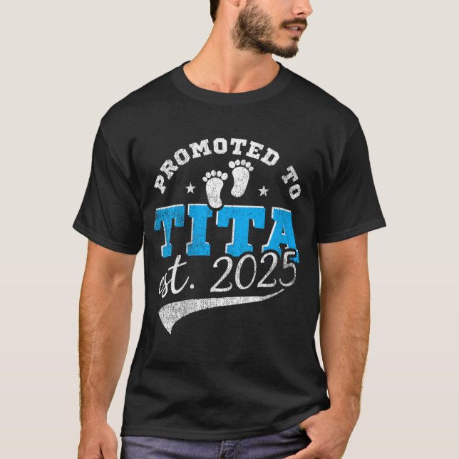 Camiseta Womens Promoted To Tita 2025 New Filino Aunt Vinta (Frente)