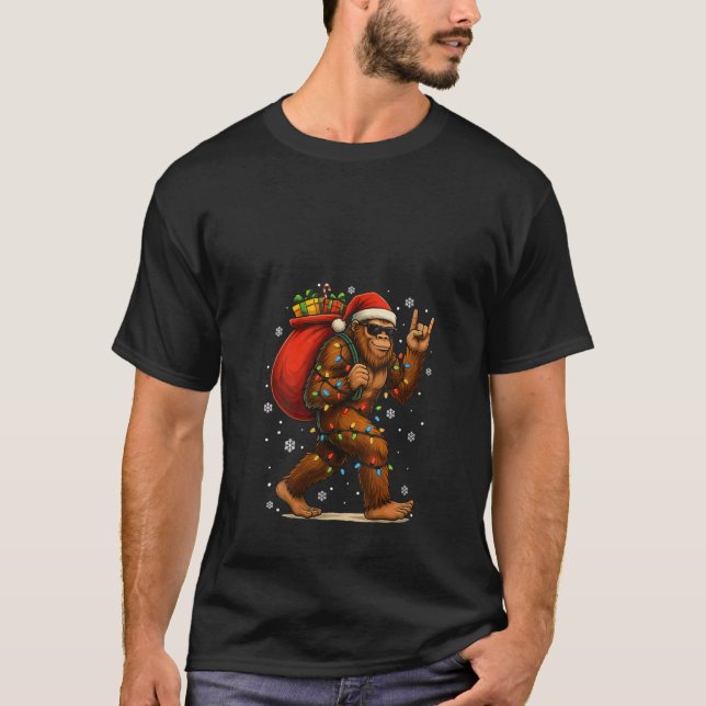 Camiseta Womens Sasquatch Believe Funny Santa Bigfoot Chris (Frente)