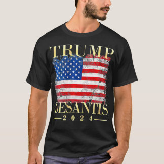 Camiseta Womens Trump Desantis 2024 Vintage Flag VNeck
