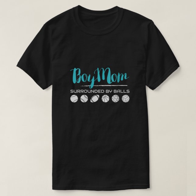 Camiseta Womens Womens Boy Mom Surrounded By Balls TShirt F (Frente do Design)