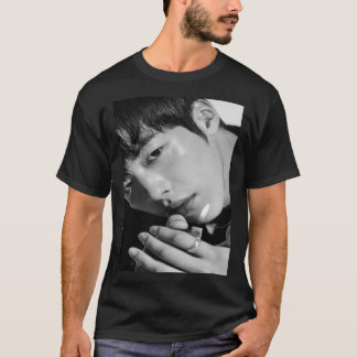 Camiseta Woo do hwan black e whi