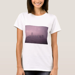 Camiseta World Trade Center E Manhattan Skyline Em Fog.