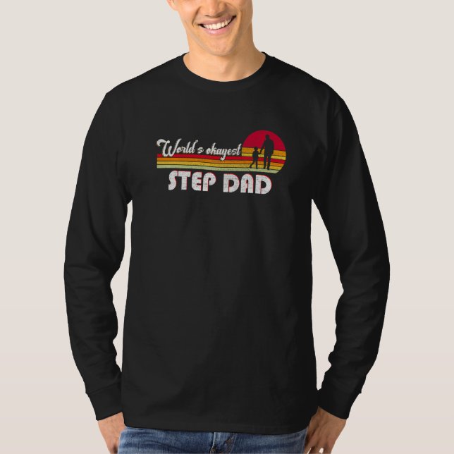 Camiseta World's Okayest Dad Father's Day Stepdad Daddy Dad (Frente)
