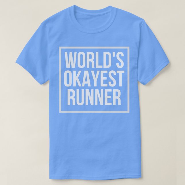 Camiseta Worlds Okayest Runner Funny Runner Gift 2 (Frente do Design)