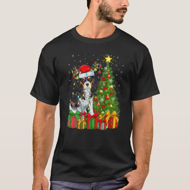 Camiseta Xmas Holiday Luzes Papais noeis Inglês Cachorro de (Frente)
