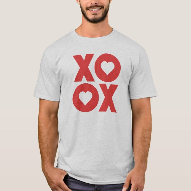 Camiseta XOXO abraça e beija o dia dos namorados (Frente)
