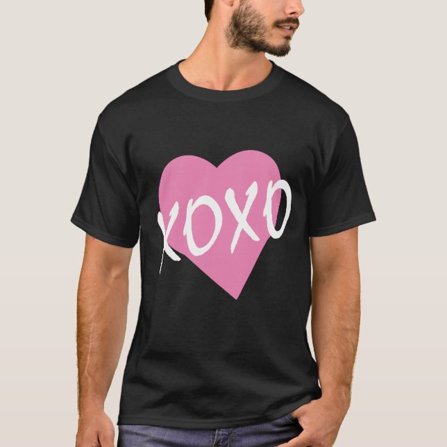 Camiseta XOXO do Coração Rosa namorados (Frente)