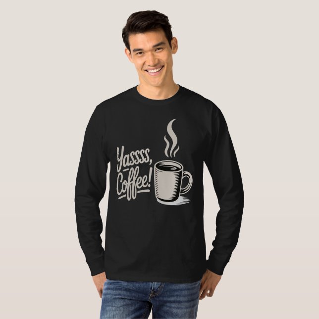 Camiseta Yassss Coffee Vibes Tee  (Frente Completa)