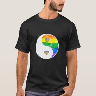 Camiseta Yin E Yang LGBT Rainbow Heart Gay Rig