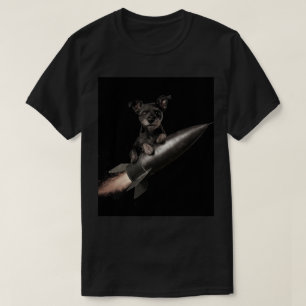 Camiseta Yokai, o cão gótico numa camiseta-foguete