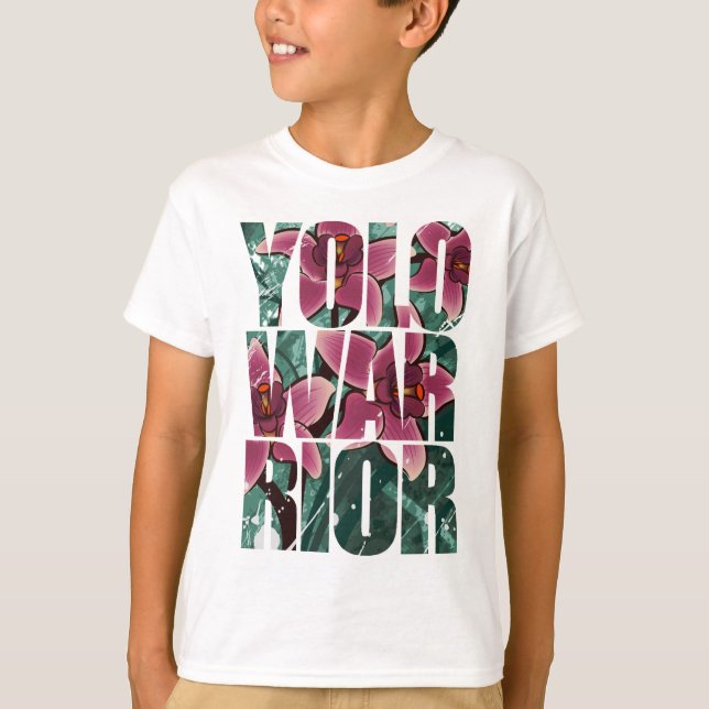 Camiseta YOLOWARRIOR - Letras florais (Frente)