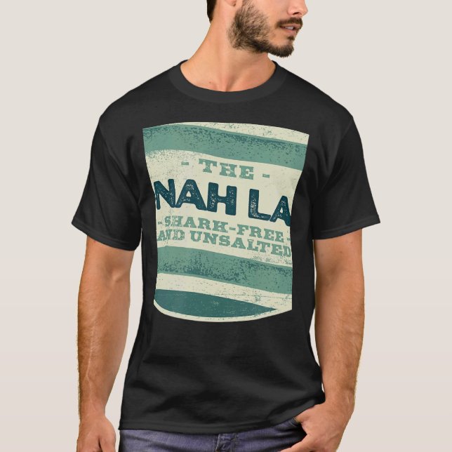 Camiseta Yonah Lake Shark Free and Unsalted Camping Georgia (Frente)