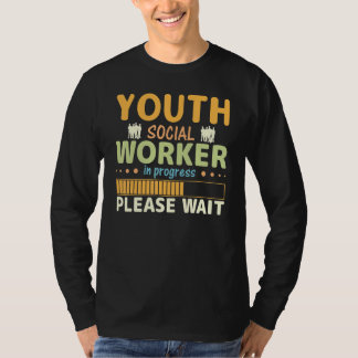 Camiseta Youth Social Worker In Progress Please Wait