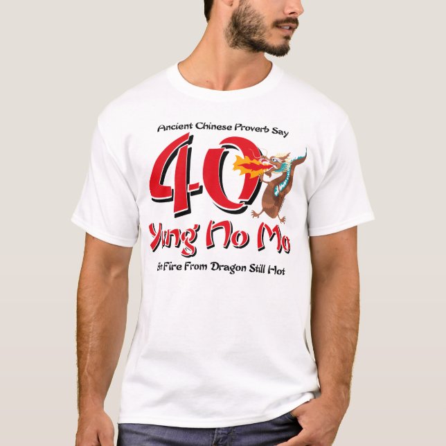 Camiseta Yung nenhum aniversário de 40 anos do Mo (Frente)