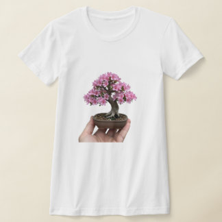 Camiseta Zen in Palm: Miniature Blooming Azalea Bonsai Art