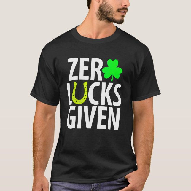 Camiseta Zero Luzes Dadas Ao Engraçado Dia de São Patrício  (Frente)