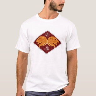 Camiseta Zodiac Design Dourado em Red Leo