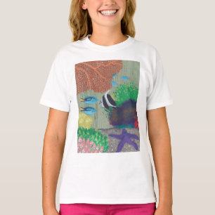 Camisetas com pintura de peixes tropicais colorido