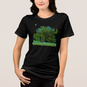 Camisetas de árvore com lua e estrelas