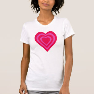 camisetas de Coração Vermelho e Rosa em Camadas
