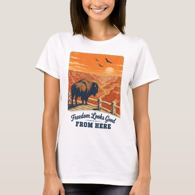 Camisetas Freedom Looks Good Canyon (Frente)