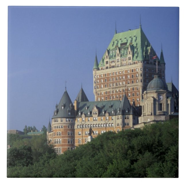 Canadá, cidade de Quebec.  Chateau Frontenac. (Frente)