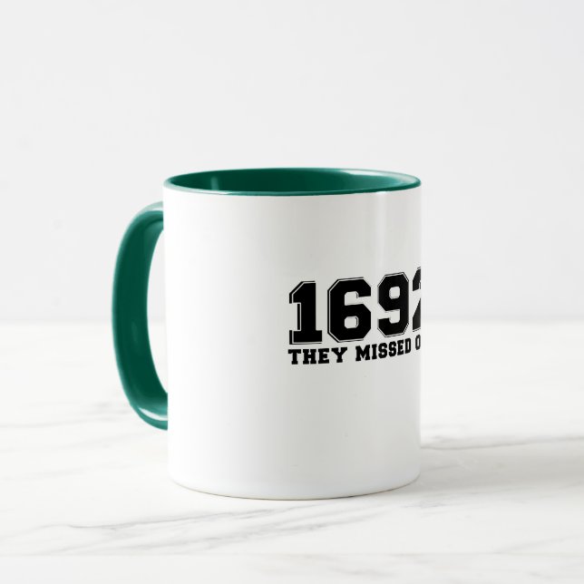 Caneca 1692 Eles Perderam Um (Frente Esquerda)