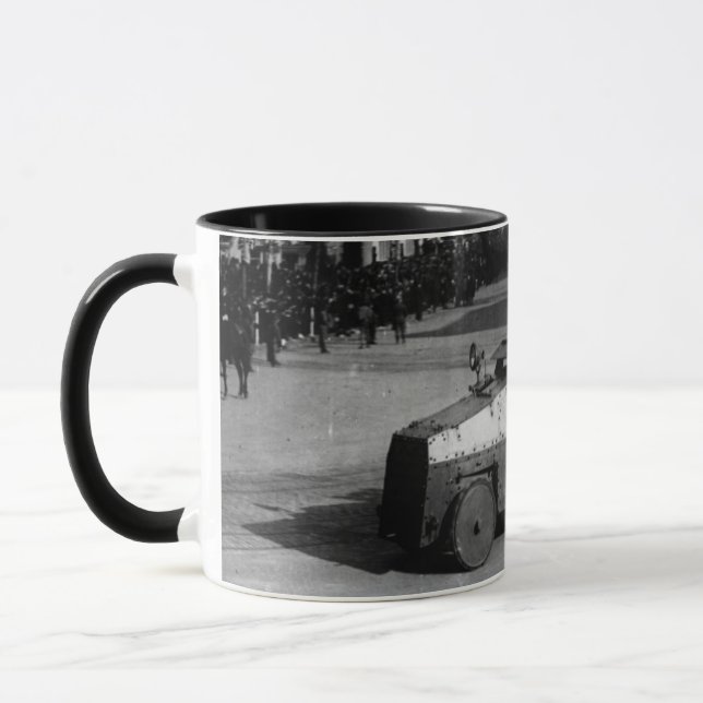 Caneca 27 de março de 1917:  O esquadrão do veículo (Esquerda)