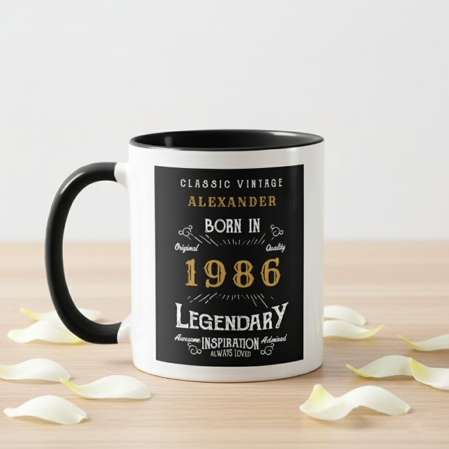 Caneca 40th Birthday 1986 Legend Retro Black Personalized (Born 1986 birthday gift mug. Grey background wood top with petals.)