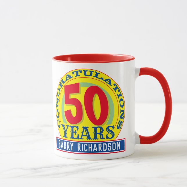 Caneca 50º aniversário celebrando 50 anos com nome (Direita)