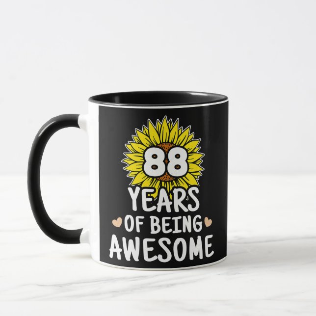 Caneca 88 Anos Sendo Incrível 88º Aniversário 88 Anos (Esquerda)