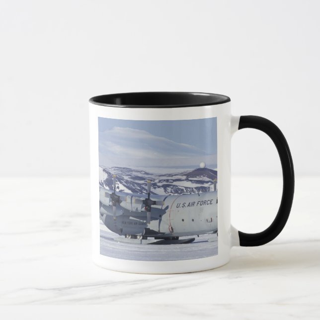 Caneca A Antártica, ilha de Ross, estação de McMurdo, (Direita)