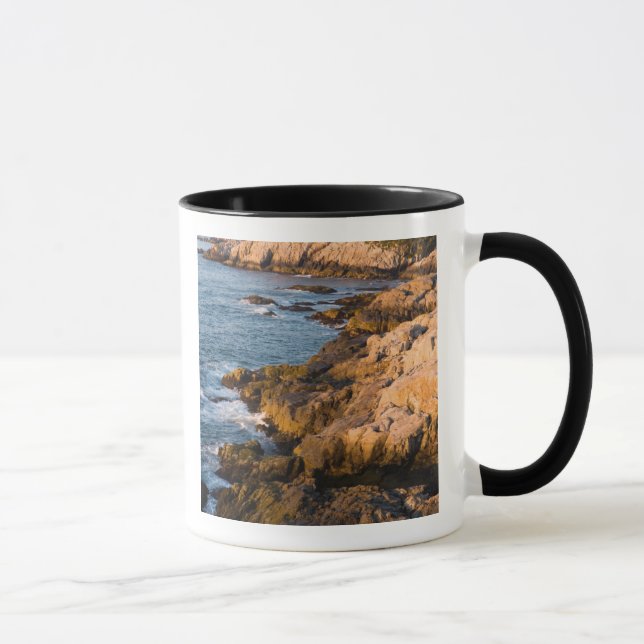 Caneca A costa rochosa de Isle au Haut no Maine (Direita)