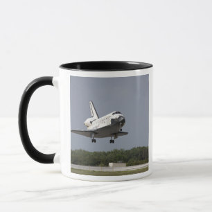 Caneca A descoberta do vaivém espacial aproxima a