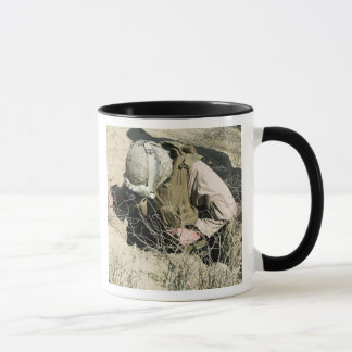 Caneca A Marinha dos EUA pula por um buraco