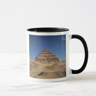 Caneca A pirâmide da etapa do rei Djoser, c.2630-2611 BC