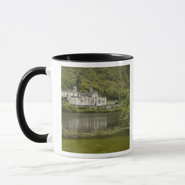 Caneca Abadia de Kylemore, Condado de Galway, Irlanda, (Esquerda)