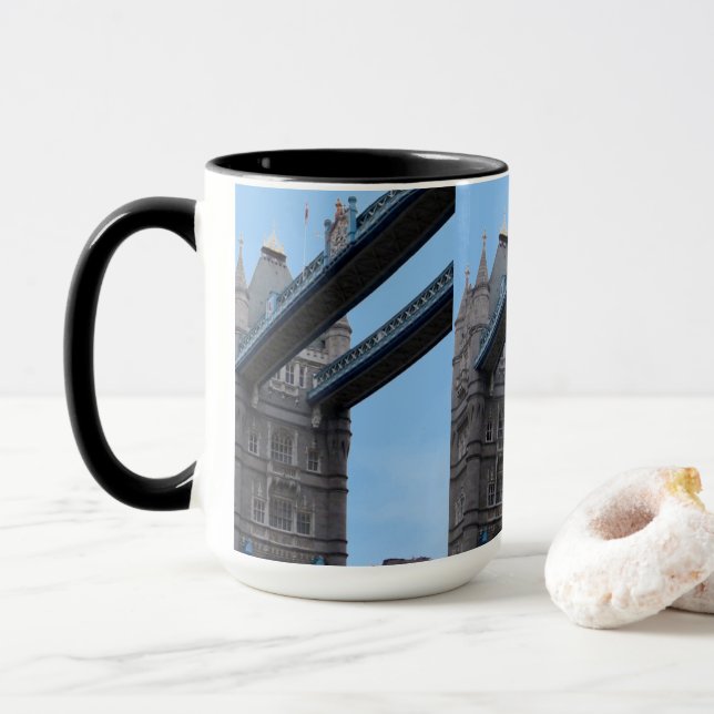 Caneca Abaixo da London Bridge Mug (Com Donut)