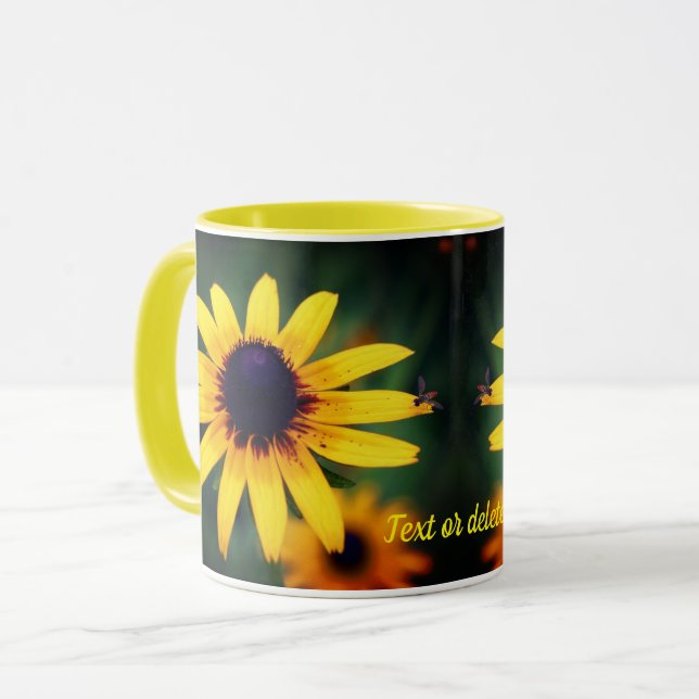 Caneca Abelha Na Flor Susan De Olho Negro Personalizada (Frente Esquerda)