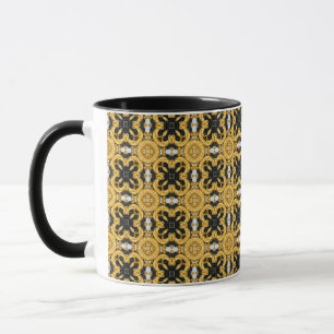 Caneca Adorno dourado no preto