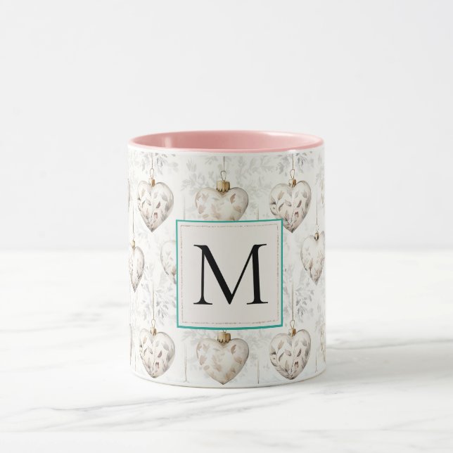Caneca Adornos de Coração Branco Chic Monograma (Centro)