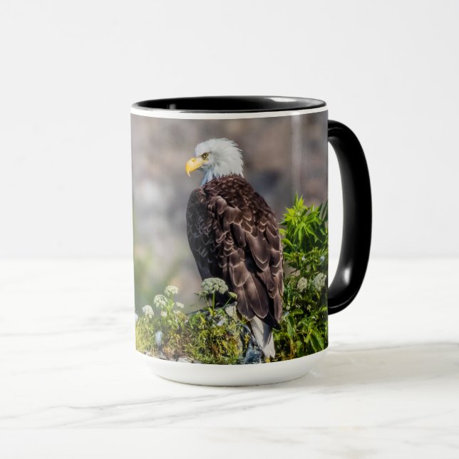 Caneca Águia caída sentada na rocha (Frente Esquerda)