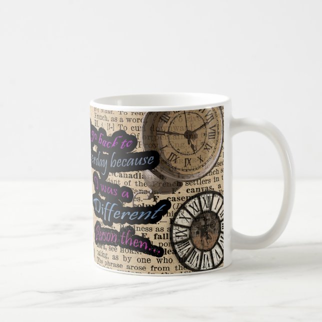 Caneca Alice no país das maravilhas que viaja a tempo (Direita)