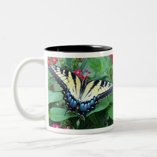 Caneca amarela da borboleta de Swallowtail (Esquerda)
