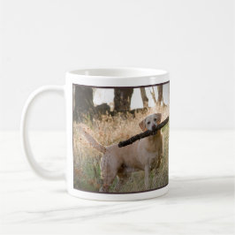 Caneca amarela de labrador retriever
